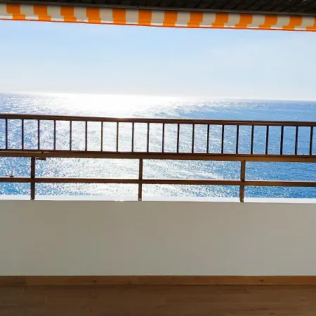 Apartment Cruise Views